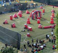 Slika prikazuje poligon za paintball